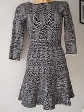 ZARA WOMAN STRICK-KLEID SCHWARZ-WEISS m. RÜCKEN-AUSSCHNITT Gr. M