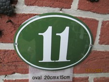 Hausnummer weiß-grün Oval