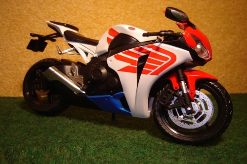 Honda cbr 1000 rr - 1:12, hrc