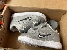 Nike Court Tradition 2 Silber