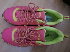 Tolle Turnschuhe  von Nevica in Größe  38 !!!