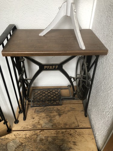 Antiker tisch aus - tisch, der