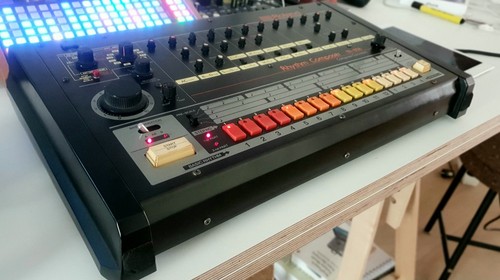 Roland 808 rhythm composer - tr-808,