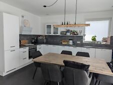 Große moderne L-Küche