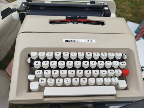 Schreibmaschine olivetti - schreibmaschine,