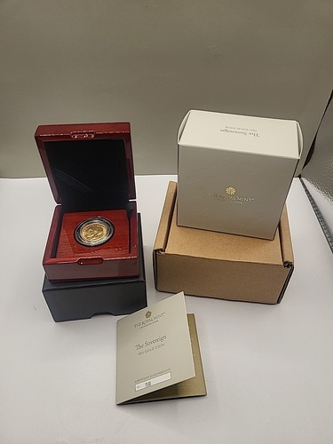 Gold sovereign george 1911 c - sovereign,
