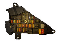 BMW 520i E60 2003 FUSE BOX