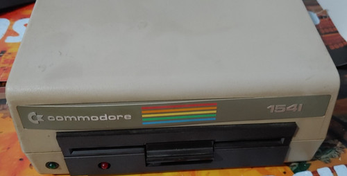 Commodore diskettenlaufwerk - commodore,
