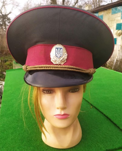 Alte ukrainische polizistin - ukrainische,
