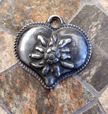 1x Charivari Anhänger