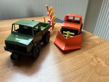 Bruder Unimog Agrar mit Pflug