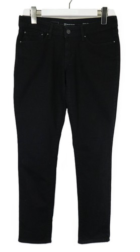 Levi bold curve - bold, modern