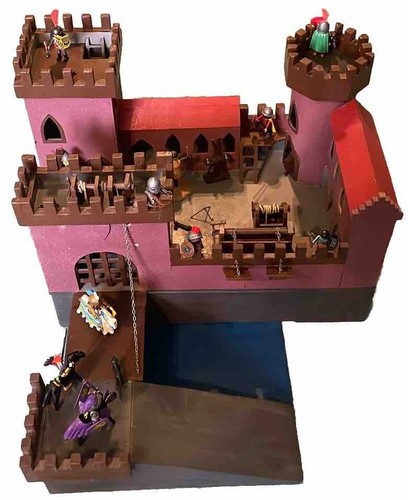 Ritterburg aus holz - ritterburg,