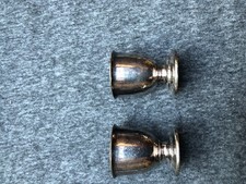 2 alte Eierbecher, versilbert