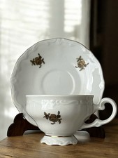 Moccatasse mit Untertasse Sammeltasse Rose von Weimar Porzellan, Handbemalt Gold