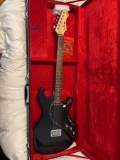 LINE 6 VARIAX 300 schwarz, Modeling-Gitarre mit Koffer