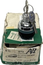 4x Klöckner Möller Schlüsseltaste mit Schlüssel STA IP65