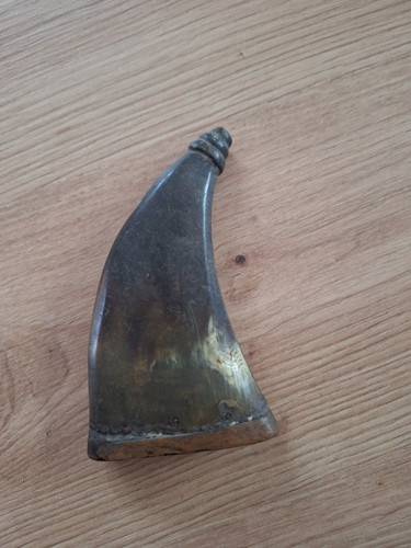 Pulverhorn antik aus - pulverhorn,