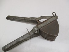 Alte Deko Kartoffelpresse