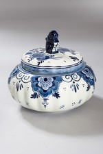Blue Delft Bonboniere /