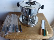 NEU - OVP-Highlights -Edelstahl Fondue Set 10.tlg. +zusätzlich  3 Fondue Gabeln