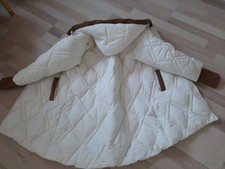 Neuer Steppmantel mit Kapuze