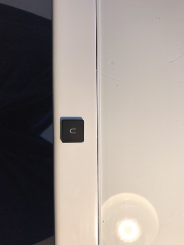 Eine taste key apple - eine, /