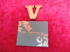 Schöner Briefbeschwerer, Inital Paperweights ,Stuart Houghton ,massiv Messing, V