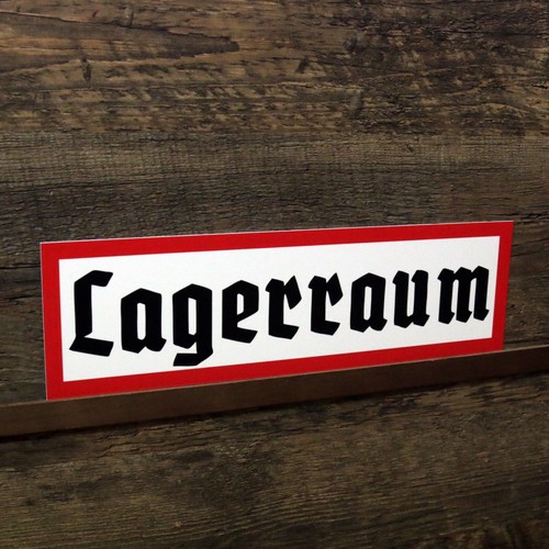 Schild lagerraum wegweiser - schild,