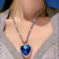 Titanic heart of the ocean