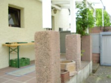 Sandsteintrog 110Lx46Hx30H (cm) + Faßlagersteine in rot u. gelbem Sandstein