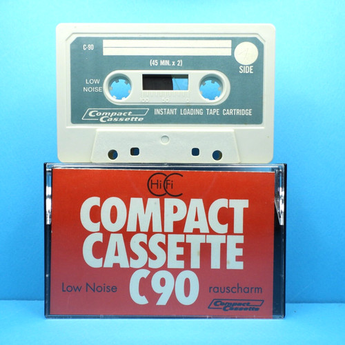 Compact cassette low - 🦩,