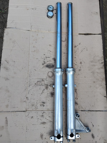 Triumph trident t150v - =, gabeln