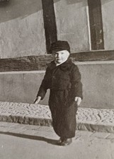 Weihnachten 1944 kleiner Junge