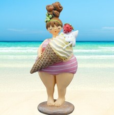 mollige maritime Badenixe