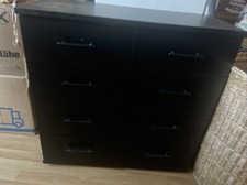 Schwarze Kommode, matt