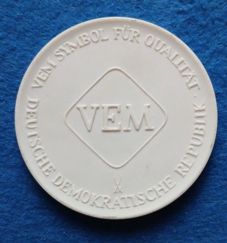 288 ddr porzellanmedaille - 288,