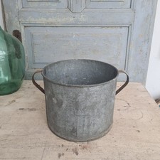 C3691 Alter Zink Topf |