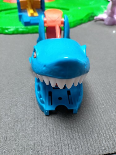 Hot wheels city nemesis hai - city,