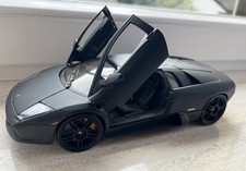 Welly Lamborghini Murcielago Coupé Black matt 1:18  NM, Flügeltüren.