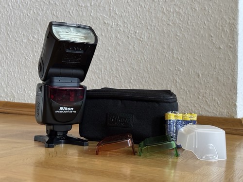 Nikon blitz 700 speedlight - sb-700,