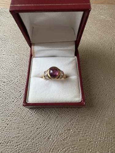 Ring 750 gelbgold mit rubin - 750,