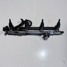 Einspritzdüsen Leiste Düse Einspritzung M111 Mercedes Benz R170 W210 200 Kompres