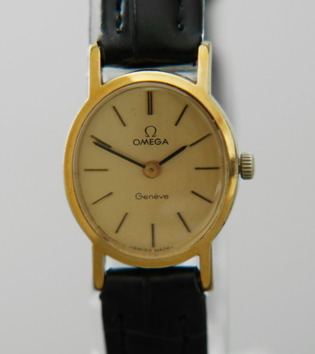 Vintage 1975 omega - vintage,