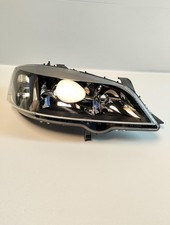 HELLA 1EG 007 640-361 Halogen-Hauptscheinwerfer- ECE - für Rechtsverkehr - vorne