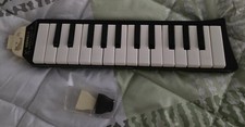 Hohner Melodica mit 2 Mundstücken