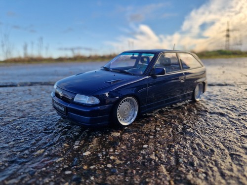Opel astra gsi tiefer - 1:18,
