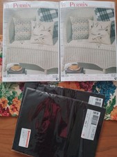 2 Stickpackungen Kissen von