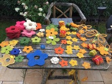 Bastelbedarf, Sisal Blumen, Girlande, Schmetterlinge, Bastblumen, 145  Teile