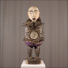 89735) Große Nkisi Figur